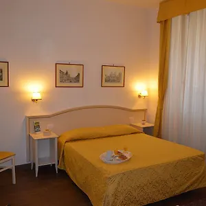 https://best-suites-pantheon.it-romehotels.com